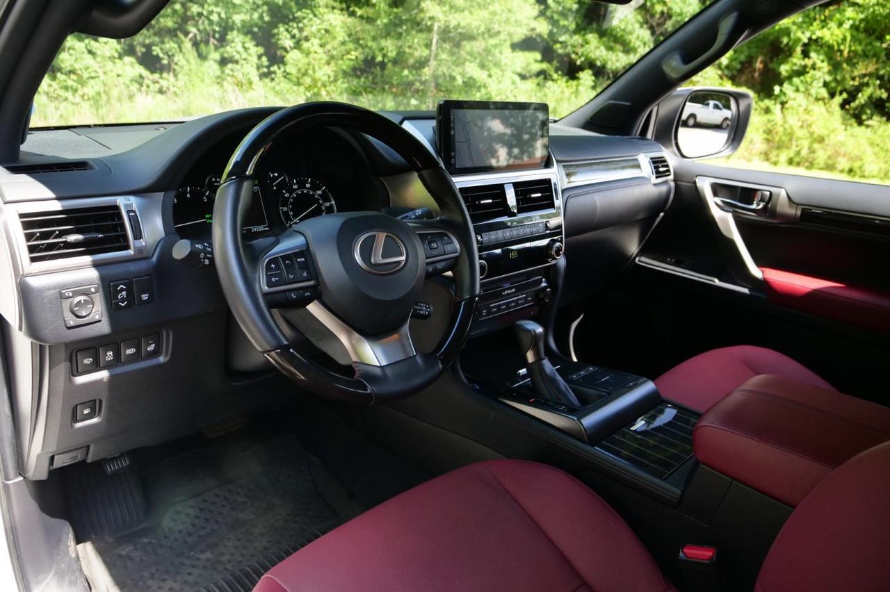 2023 Lexus GX 460 Premium AWD / 4.6L V8 / NAV / Third Row! Lincolnton NC