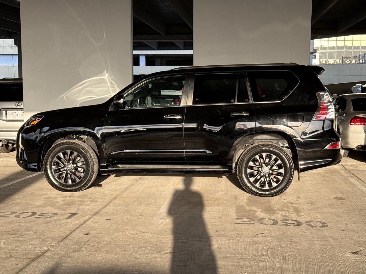 2023 Lexus GX 460 Premium