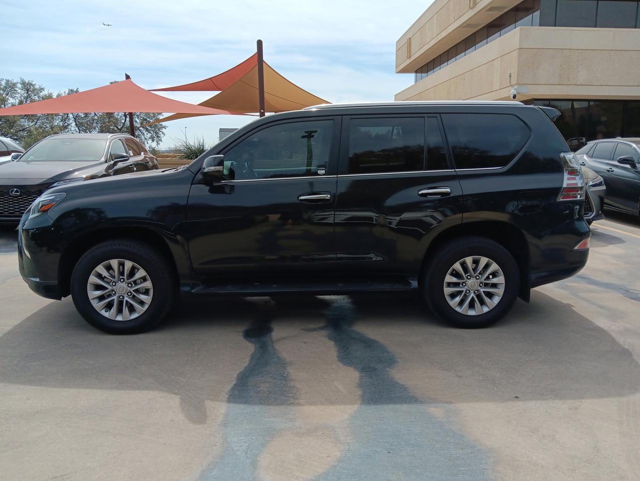 2023 Lexus GX 460 Premium