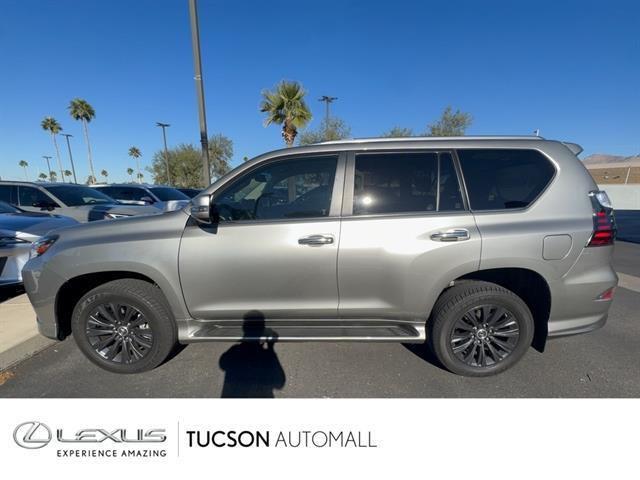 2023 Lexus GX Base
