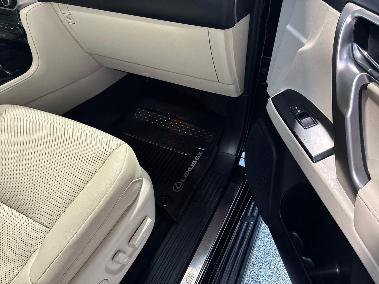 2023 Lexus GX460 Premium Plus Pkg w/ Buckets, Heated Wood & Leather Steering Wheel Houston TX