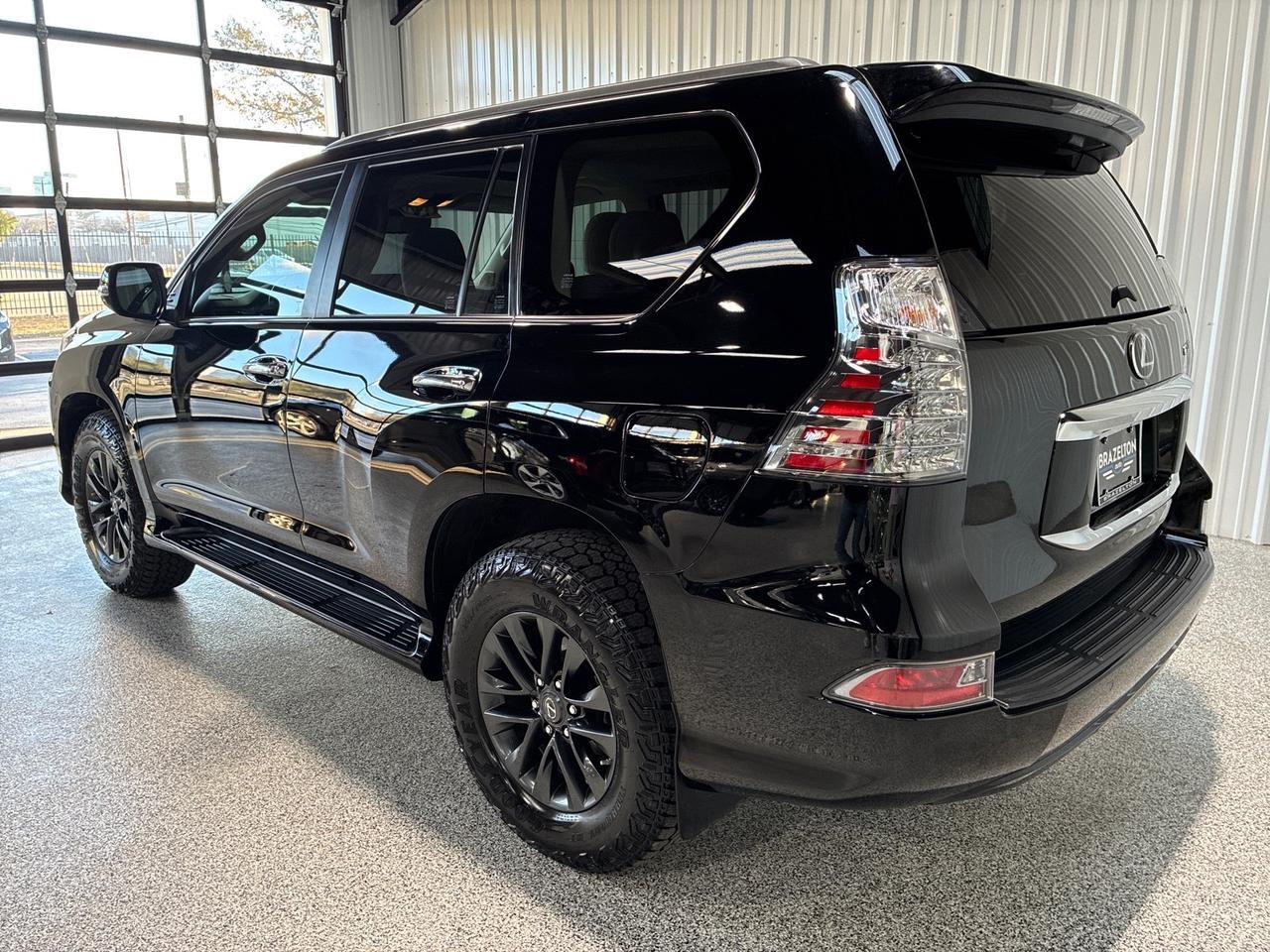 2023 Lexus GX460 Premium Plus Pkg w/ Buckets, Heated Wood & Leather Steering Wheel