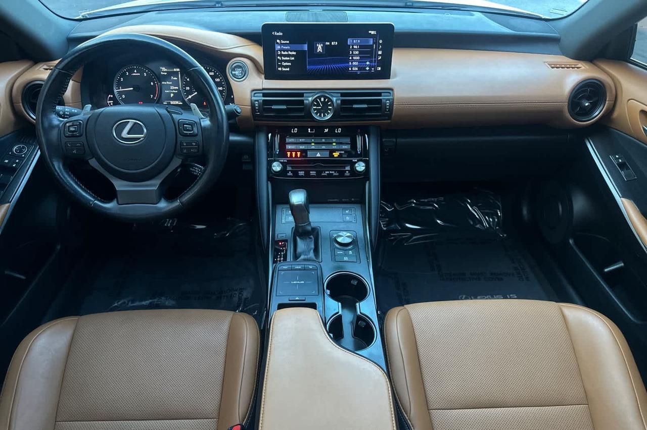2023 Lexus IS 300