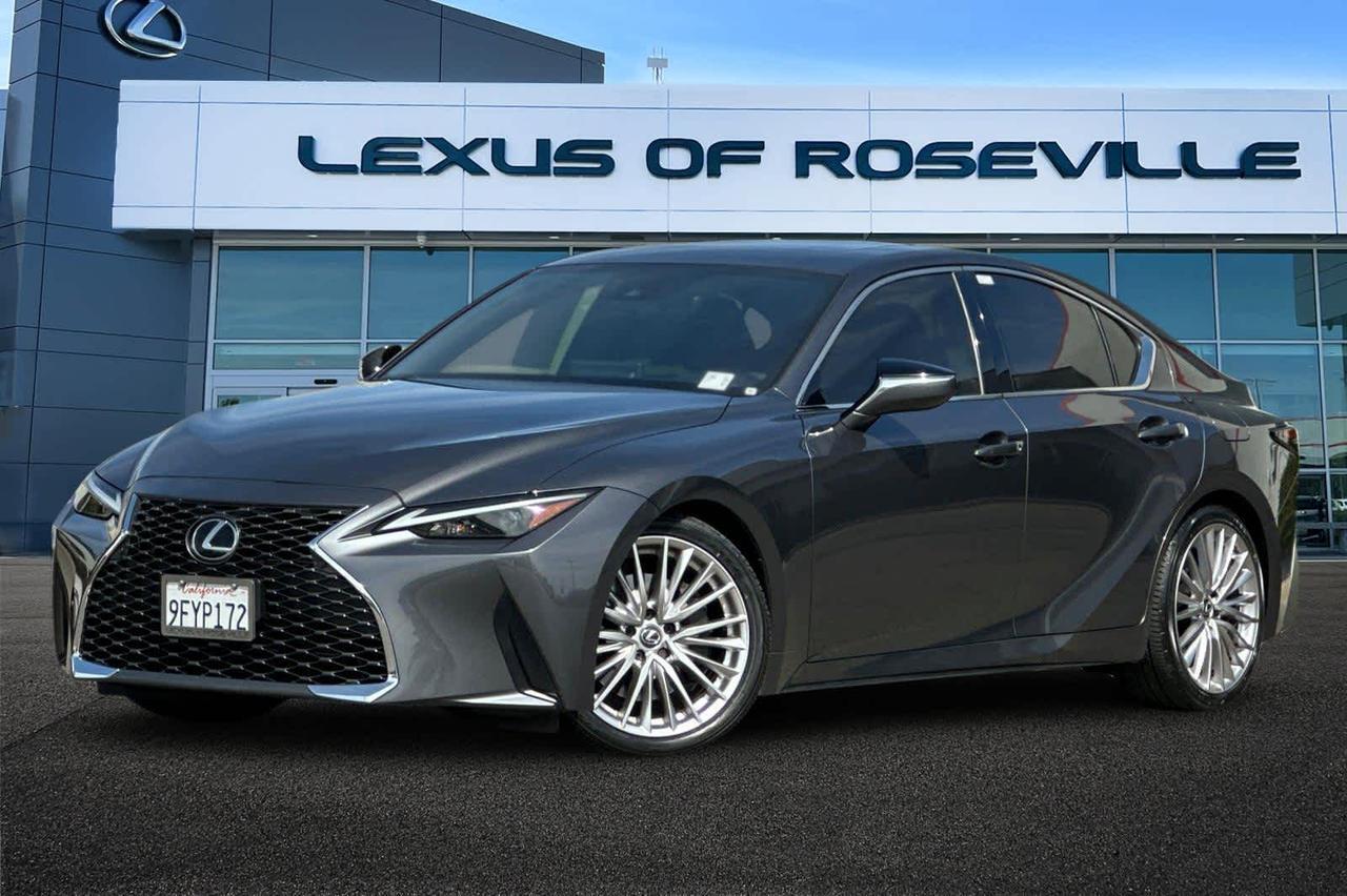 2023 Lexus IS 300