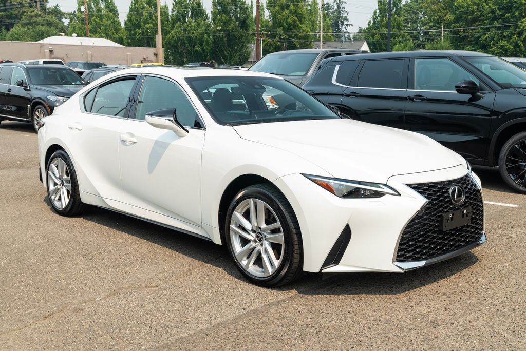2023 Lexus IS 300