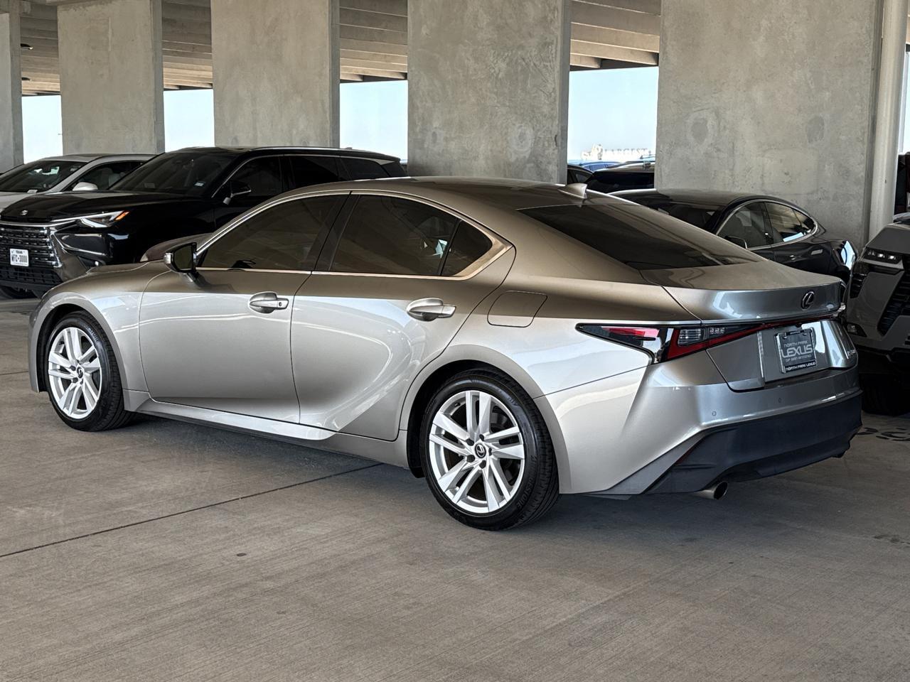 2023 Lexus IS 300
