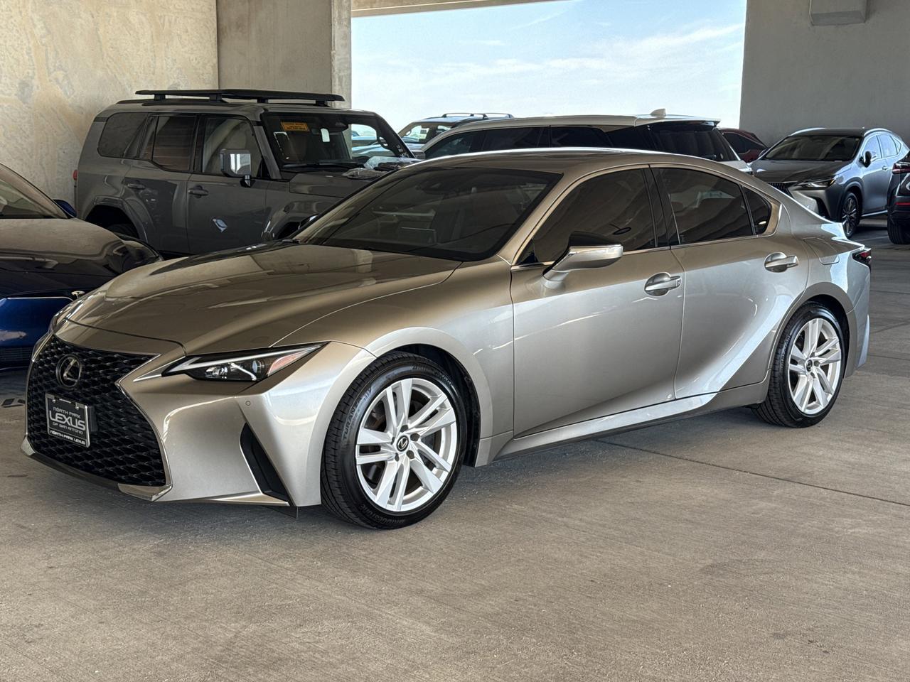 2023 Lexus IS 300