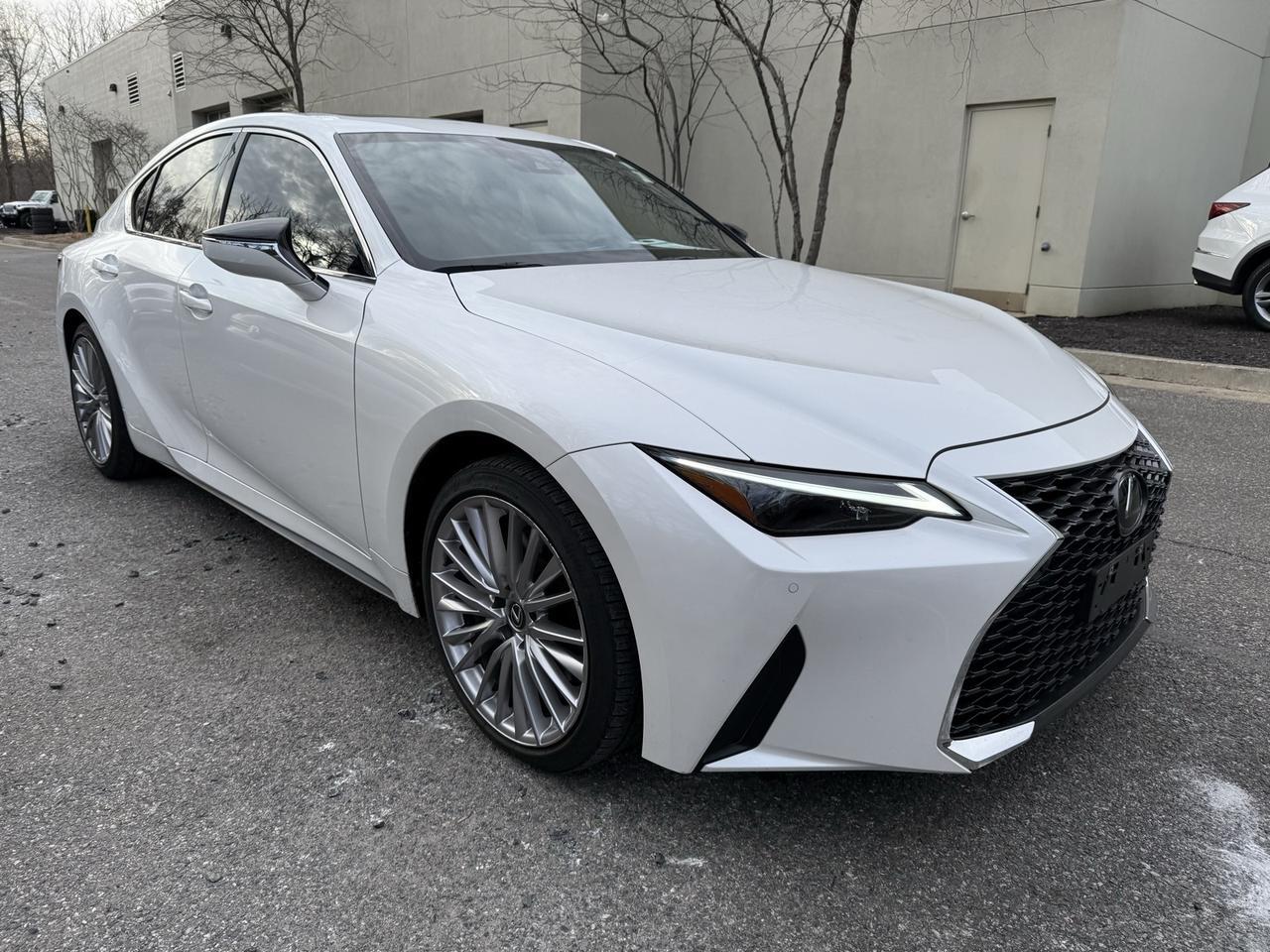2023 Lexus IS