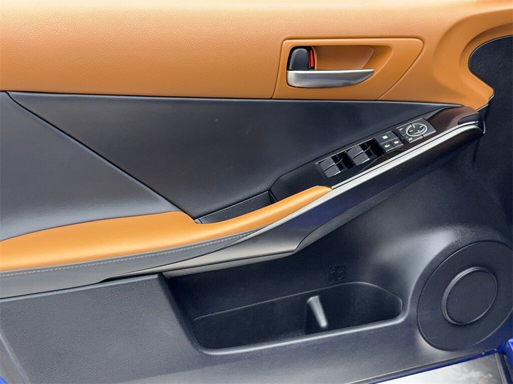 2023 Lexus IS 350 F SPORT Design CAM,SUNROOF,CLMT STS,BLIND SPOT Plano TX