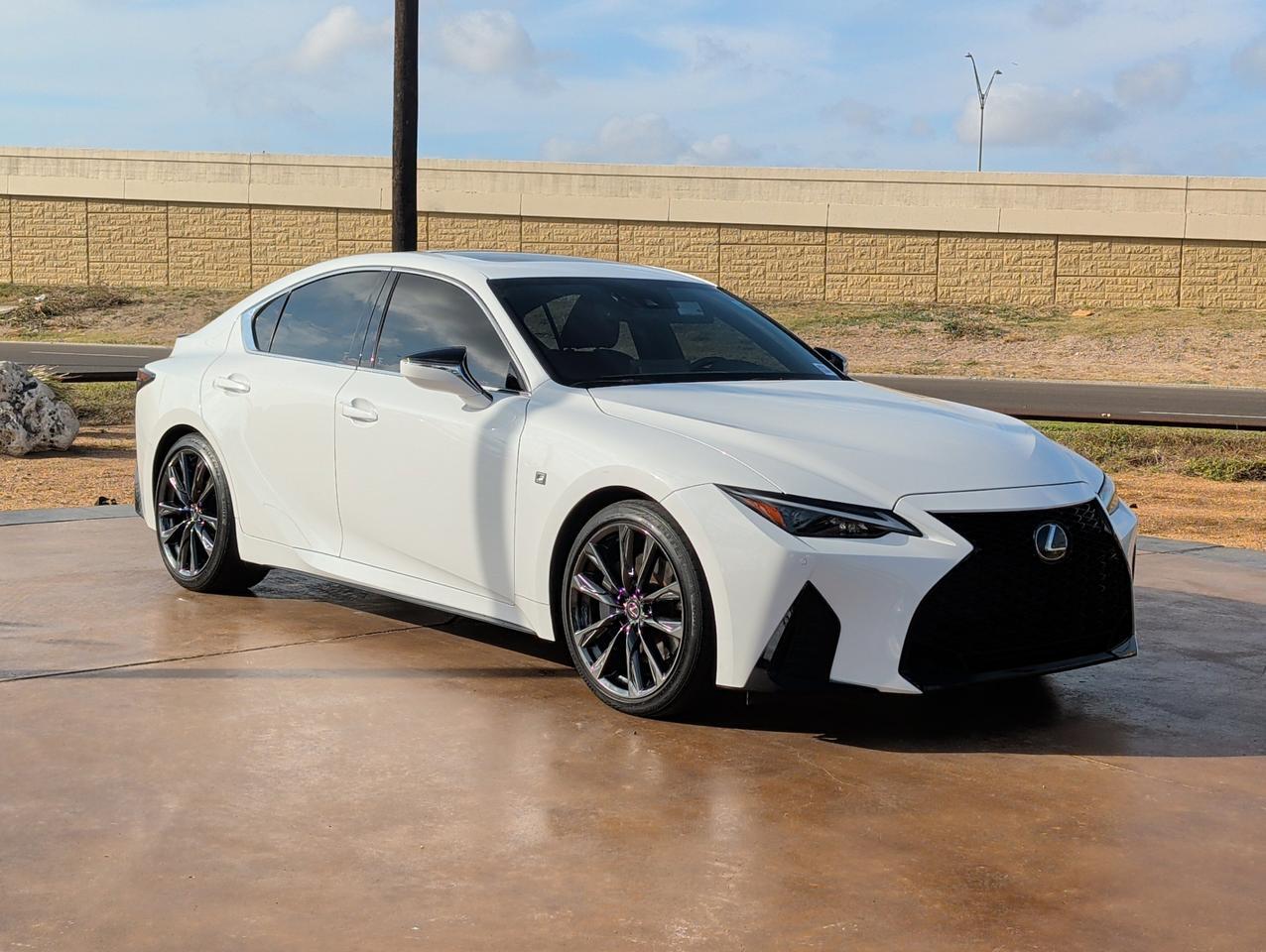 2023 Lexus IS