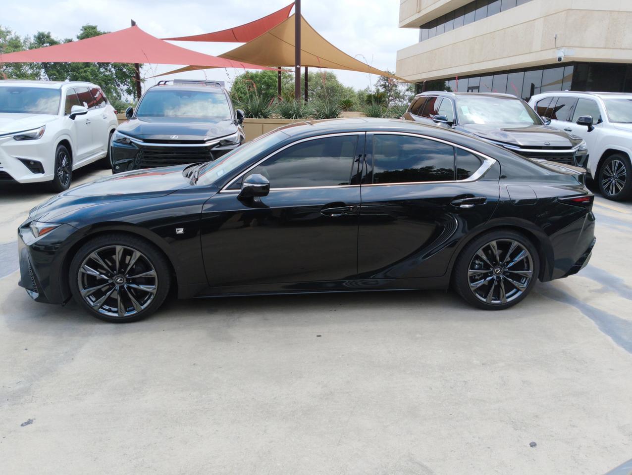 2023 Lexus IS