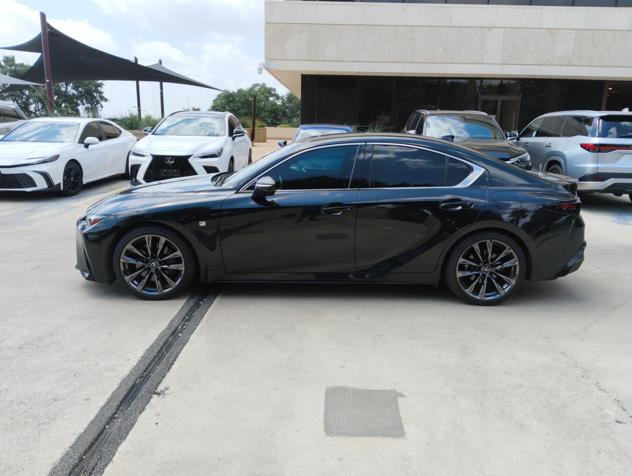 2023 Lexus IS