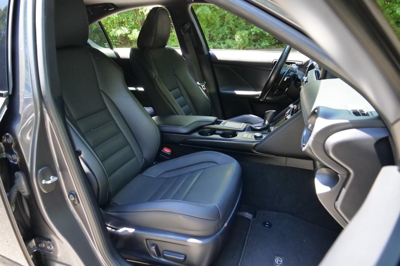 2023 Lexus IS 500 F SPORT Performance Premium / 5.0L V8! Lincolnton NC