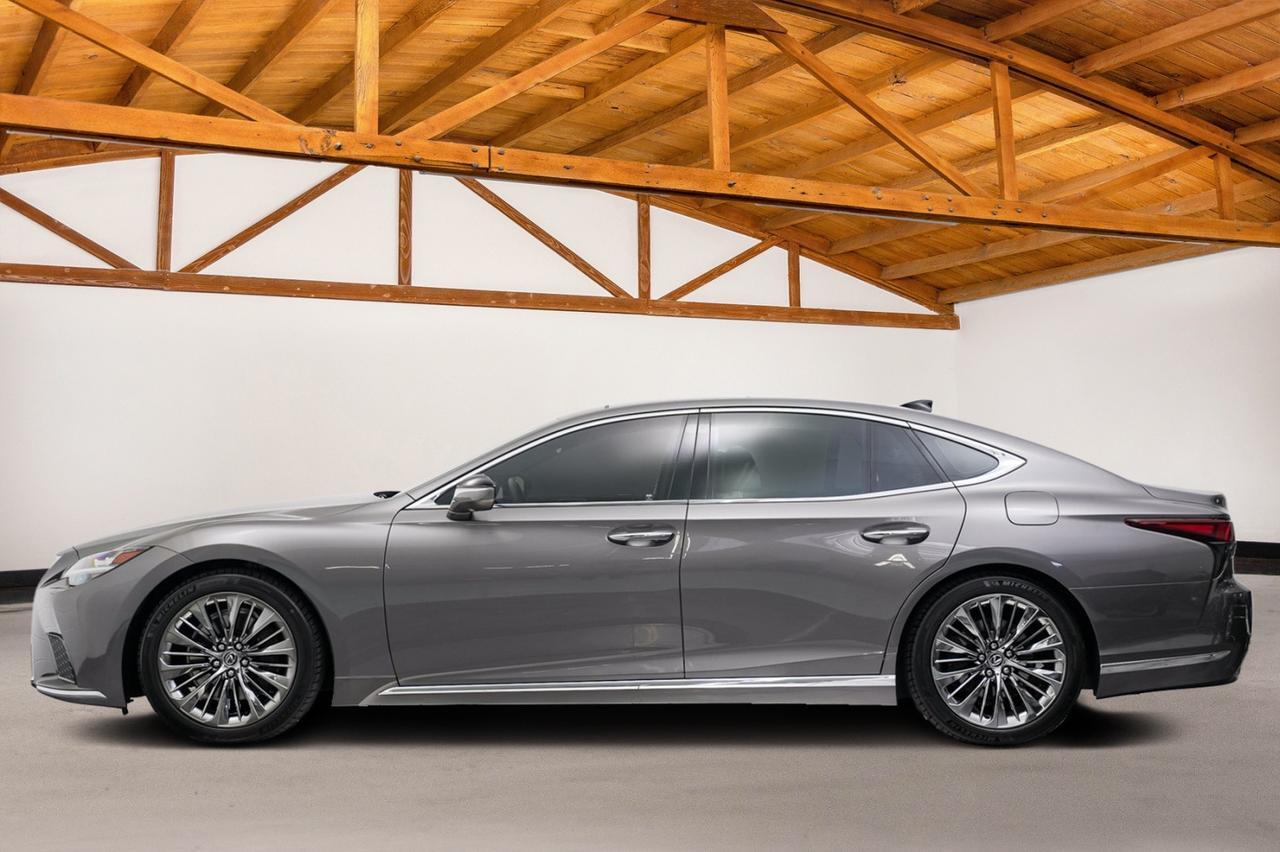 2023 Lexus LS 500 photo 2