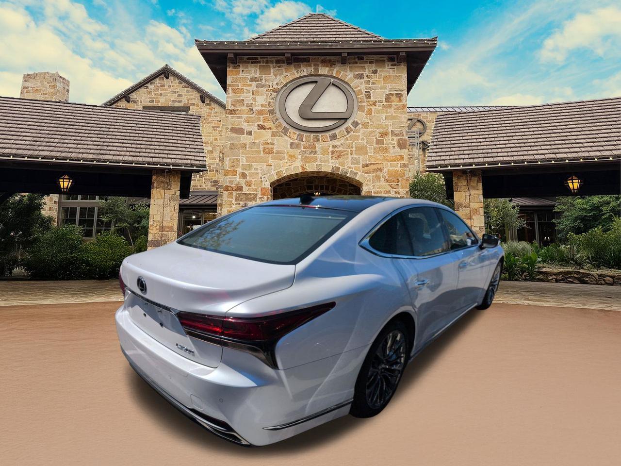 2023 Lexus LS 500