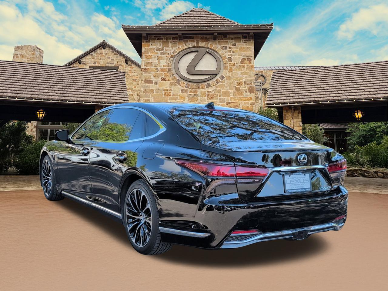 2023 Lexus LS 500h
