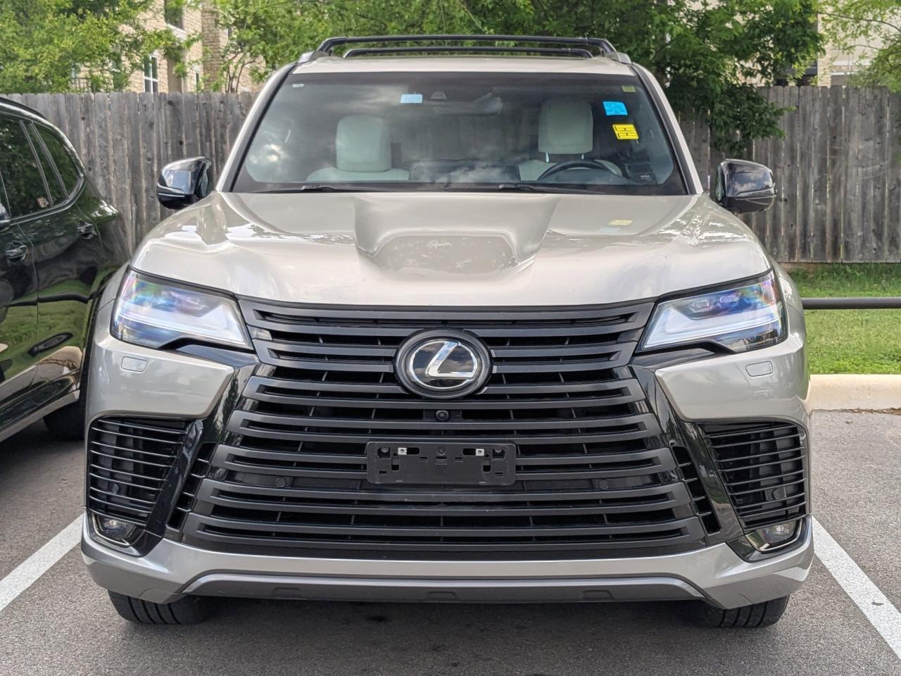 2023 Lexus LX 600 Luxury