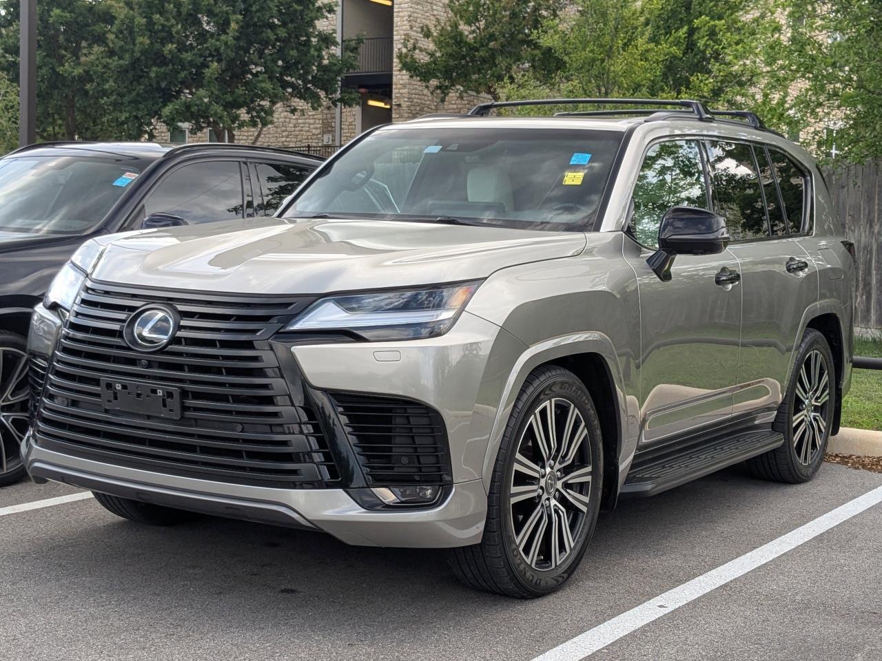 2023 Lexus LX 600 Luxury