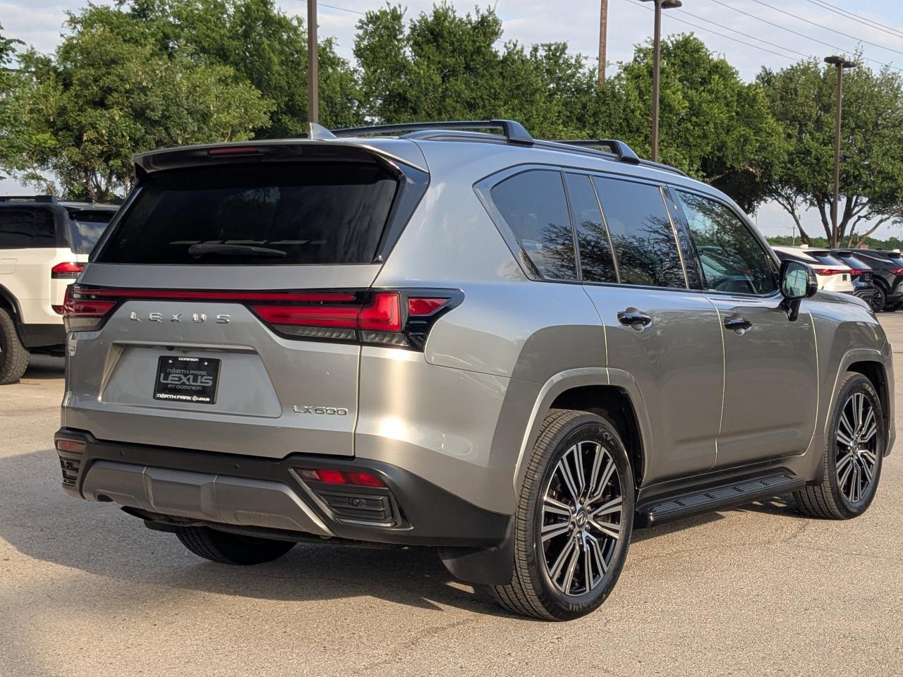 2023 Lexus LX 600 Luxury
