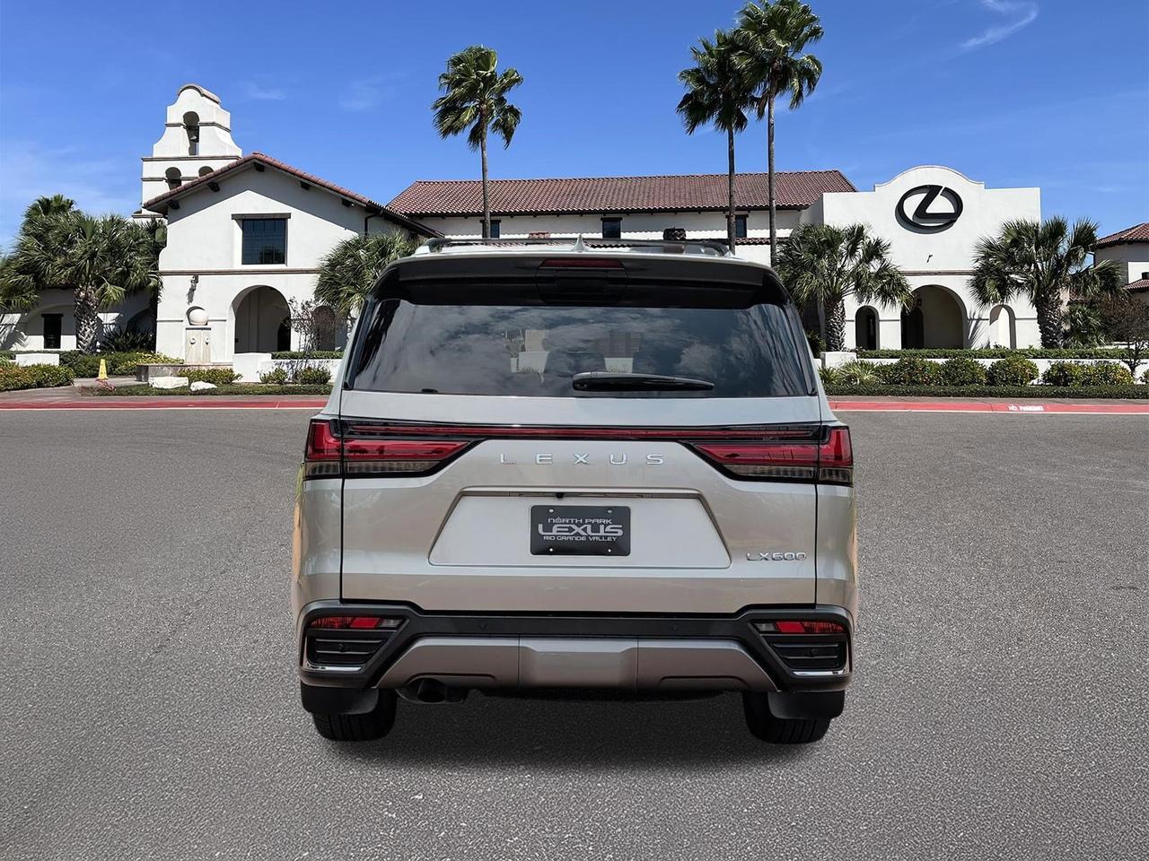 2023 Lexus LX 600 Luxury
