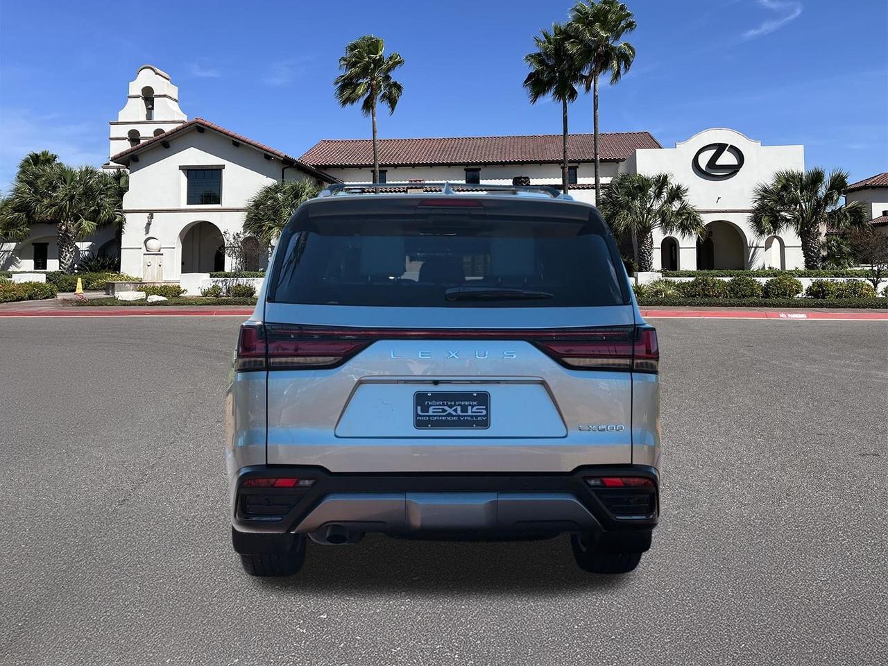 2023 Lexus LX 600 Luxury