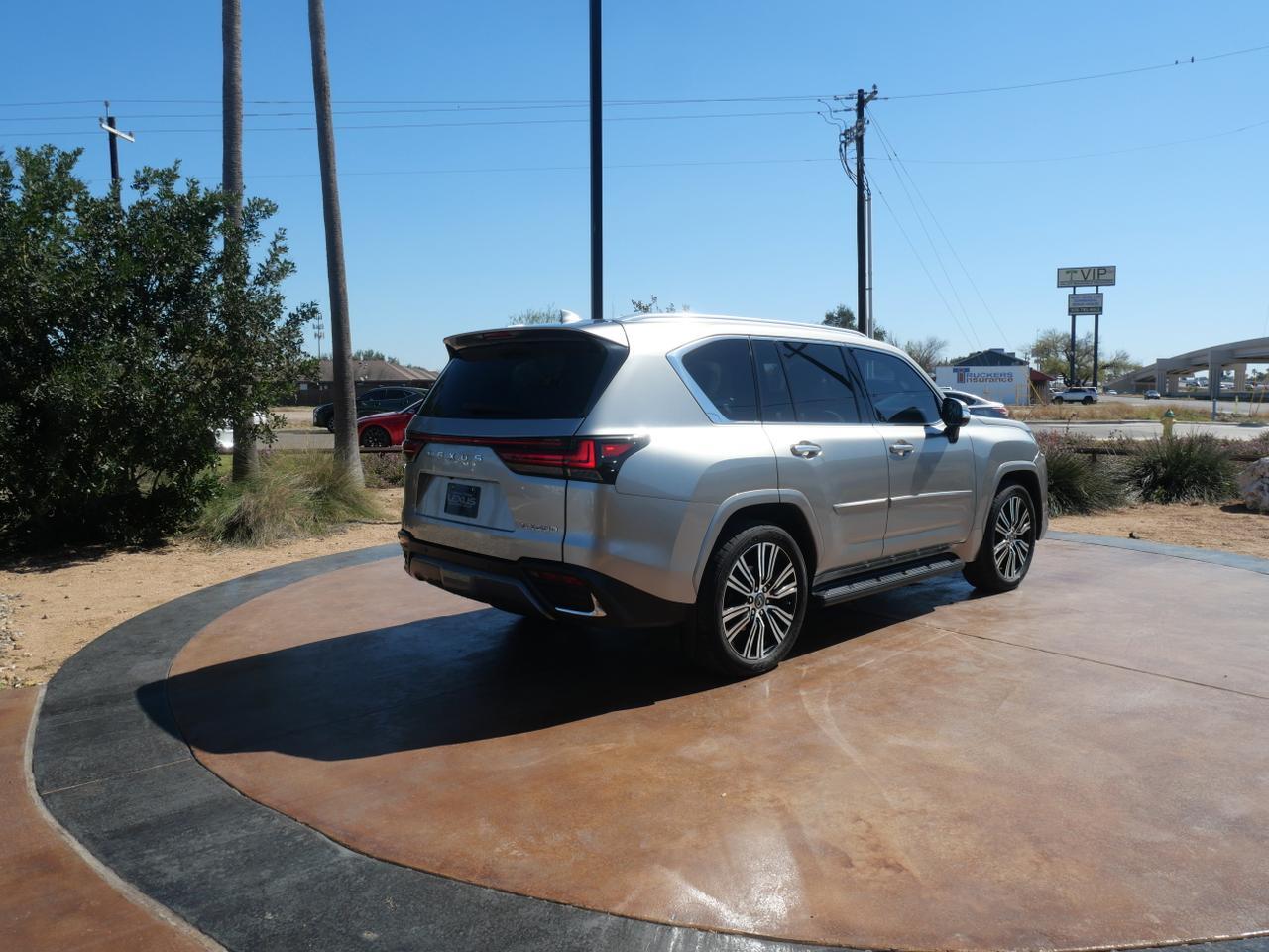 2023 Lexus LX 600 Luxury