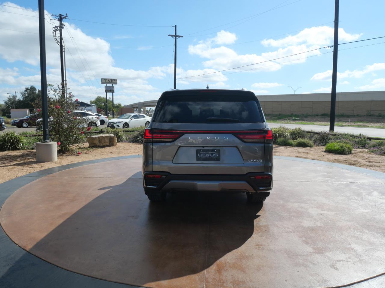 2023 Lexus LX 600 Luxury