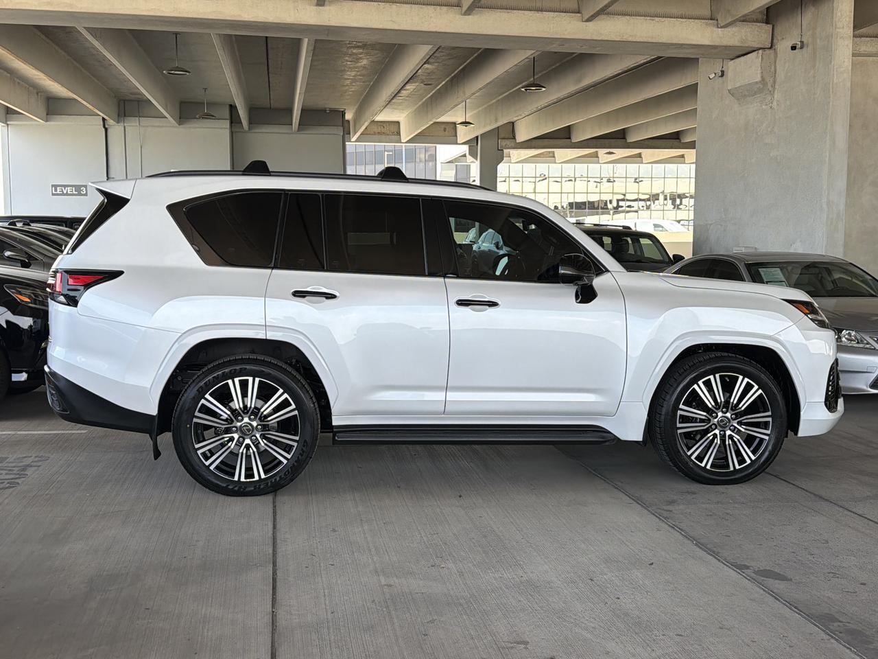 2023 Lexus LX 600 Luxury