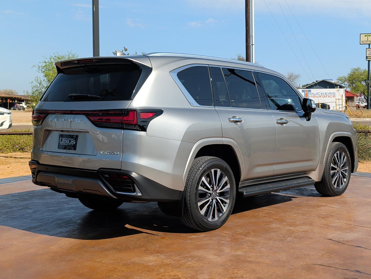 2023 Lexus LX 600 Premium