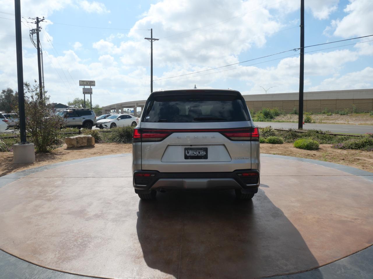 2023 Lexus LX 600 Premium