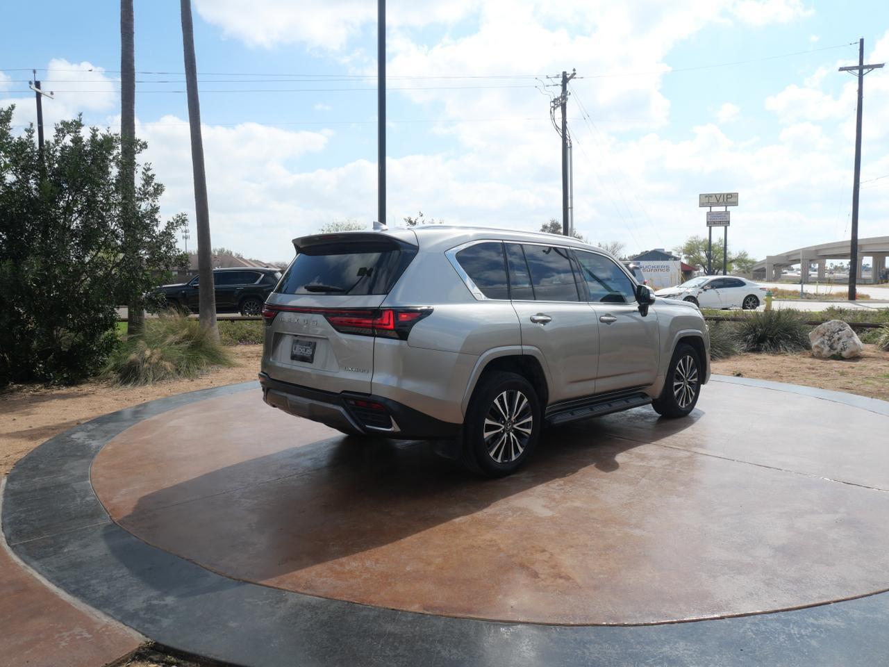 2023 Lexus LX 600 Premium