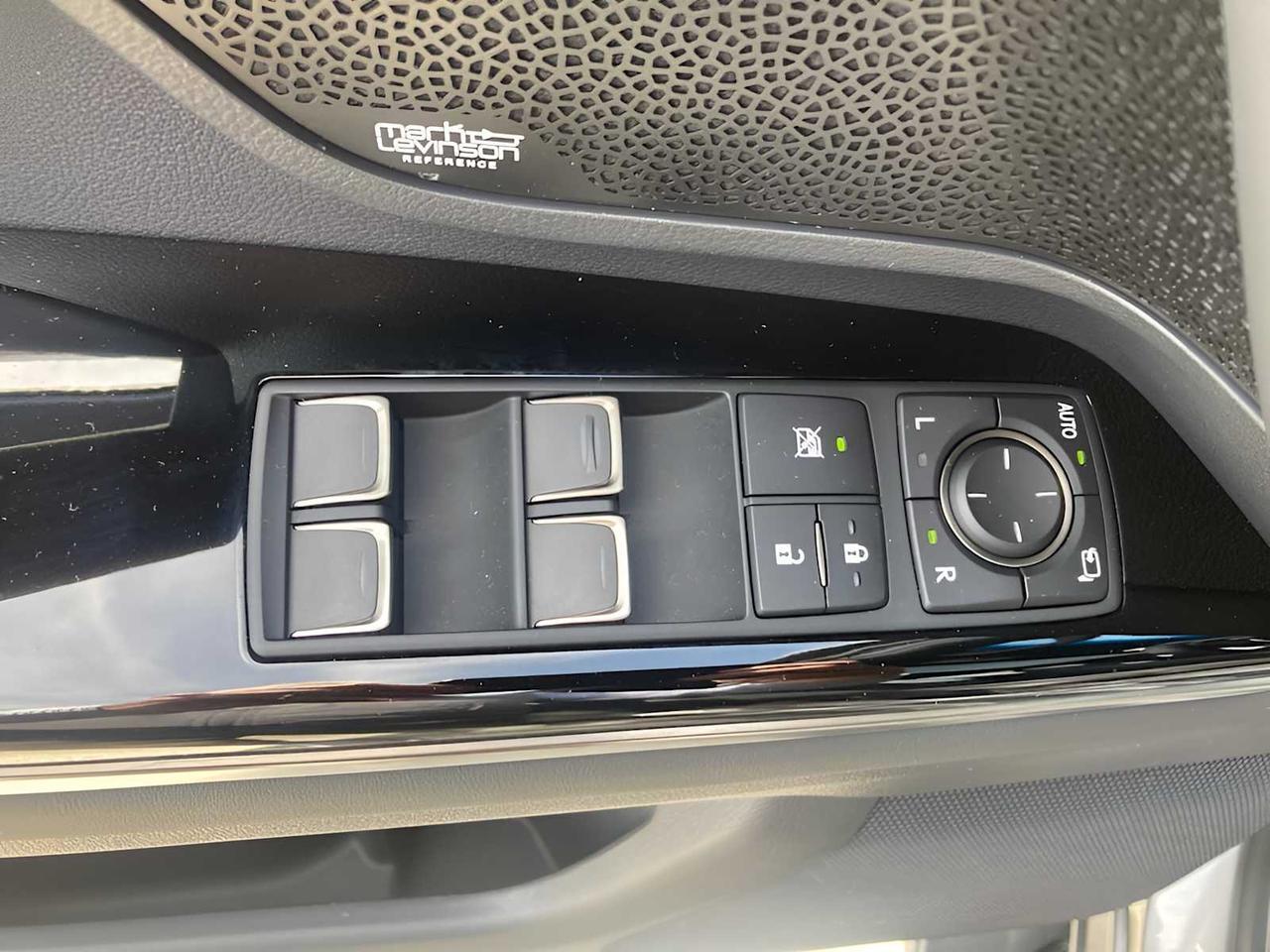 2023 Lexus LX 600 Ultra Luxury Woburn MA