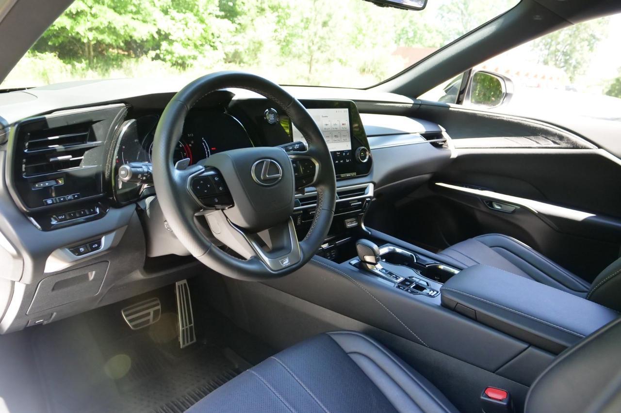 2023 Lexus RX 350 AWD / Digital Rearview Mirror / Cooled Seats! Lincolnton NC