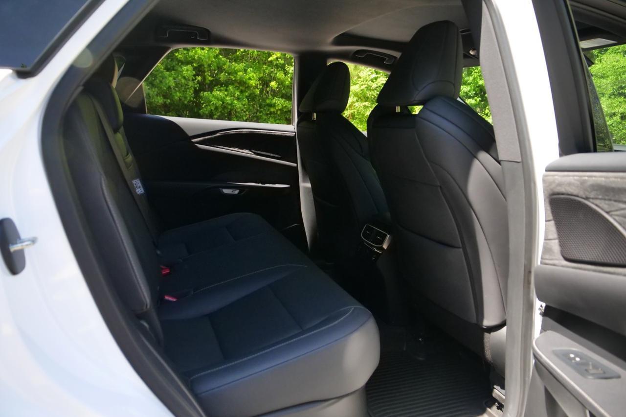 2023 Lexus RX 350 AWD / Digital Rearview Mirror / Cooled Seats! Lincolnton NC