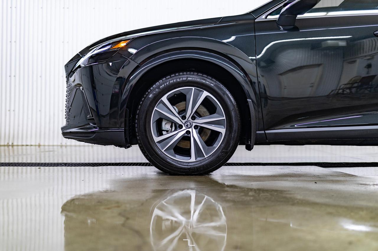 2023 Lexus RX 350 AWD Premium Leather Roof Nav BCam Red Deer AB