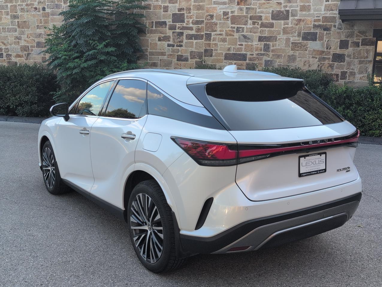 2023 Lexus RX 350h Premium Plus