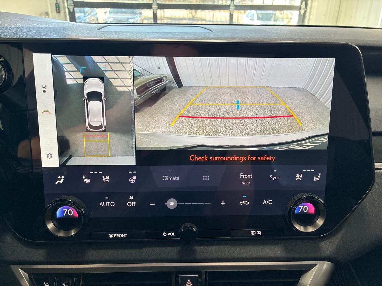 2023 Lexus RX350 Luxury, Pano Roof, Cold Area Pkg, Pano View Monitor, Traffic Jam Assist, Heat & Cool Seats, Triple Beam Headlights Houston TX