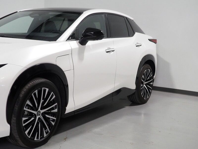 2023 Lexus RZ 450e Luxury AWD *HEADS-UP DISPLAY, NAVIGATION, ADAPTIVE CRUISE, SAFETY ALERTS, 360 VIEW CAMERAS, 14 INCH DISPLAY, DYNAMIC SKY PANO ROOF, ULTRASUEDE, CLIMATE SEATS, ADVANCED PARK, MARK LEVINSON, WIRELESS CHARGING Round Rock TX