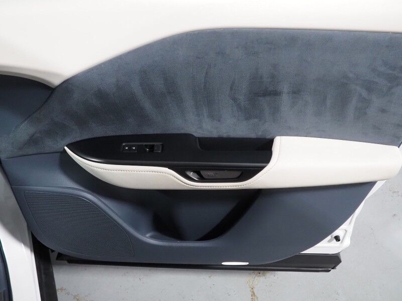 2023 Lexus RZ 450e Luxury AWD *HEADS-UP DISPLAY, NAVIGATION, ADAPTIVE CRUISE, SAFETY ALERTS, 360 VIEW CAMERAS, 14 INCH DISPLAY, DYNAMIC SKY PANO ROOF, ULTRASUEDE, CLIMATE SEATS, ADVANCED PARK, MARK LEVINSON, WIRELESS CHARGING Round Rock TX