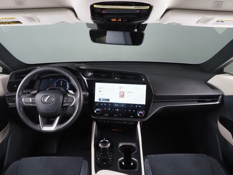 2023 Lexus RZ 450e Luxury AWD *HEADS-UP DISPLAY, NAVIGATION, ADAPTIVE CRUISE, SAFETY ALERTS, 360 VIEW CAMERAS, 14 INCH DISPLAY, DYNAMIC SKY PANO ROOF, ULTRASUEDE, CLIMATE SEATS, ADVANCED PARK, MARK LEVINSON, WIRELESS CHARGING