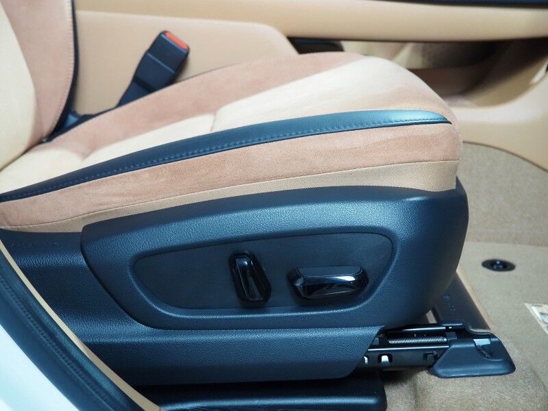 2023 Lexus RZ 450e Luxury AWD *HEADS-UP DISPLAY, NAVIGATION, ADAPTIVE CRUISE, SAFETY ALERTS, 360 VIEW CAMERAS, 14 INCH DISPLAY, DYNAMIC SKY PANO ROOF, ULTRASUEDE, CLIMATE SEATS, ADVANCED PARK, MARK LEVINSON, WIRELESS CHARGING Round Rock TX