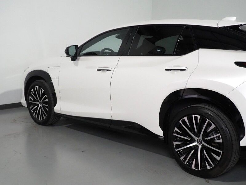 2023 Lexus RZ 450e Luxury AWD *HEADS-UP DISPLAY, NAVIGATION, ADAPTIVE CRUISE, SAFETY ALERTS, 360 VIEW CAMERAS, 14 INCH DISPLAY, DYNAMIC SKY PANO ROOF, ULTRASUEDE, CLIMATE SEATS, ADVANCED PARK, MARK LEVINSON, WIRELESS CHARGING Round Rock TX