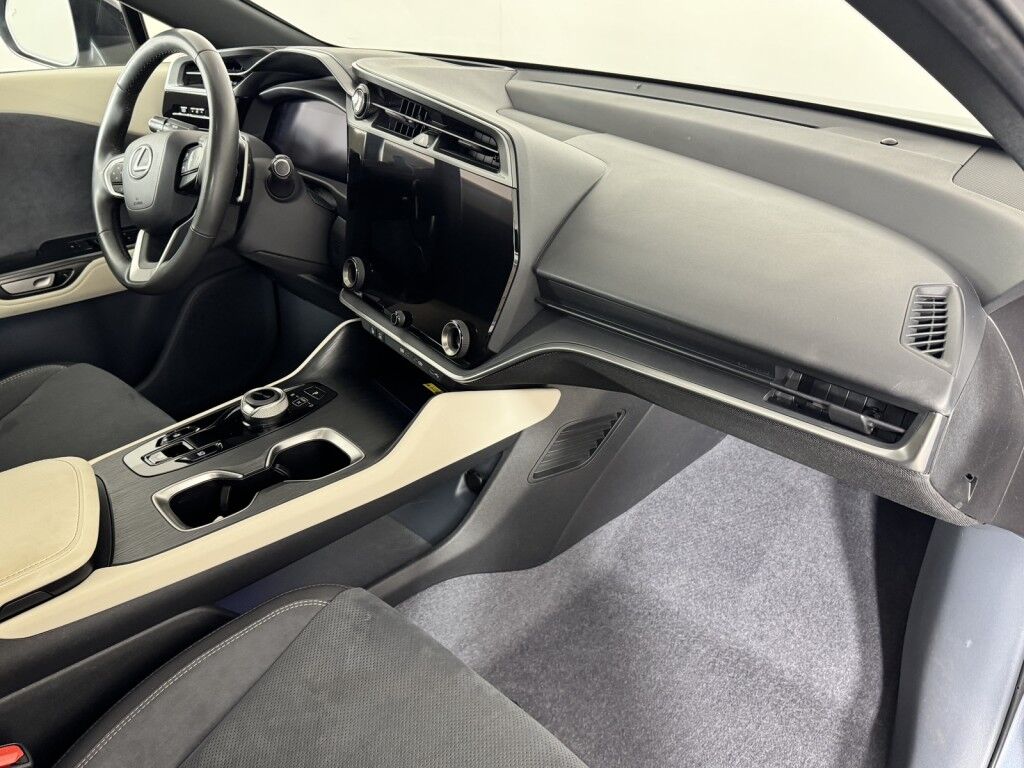 2023 Lexus RZ 450e Luxury AWD w/Dynamic Sky Roof Maumee OH