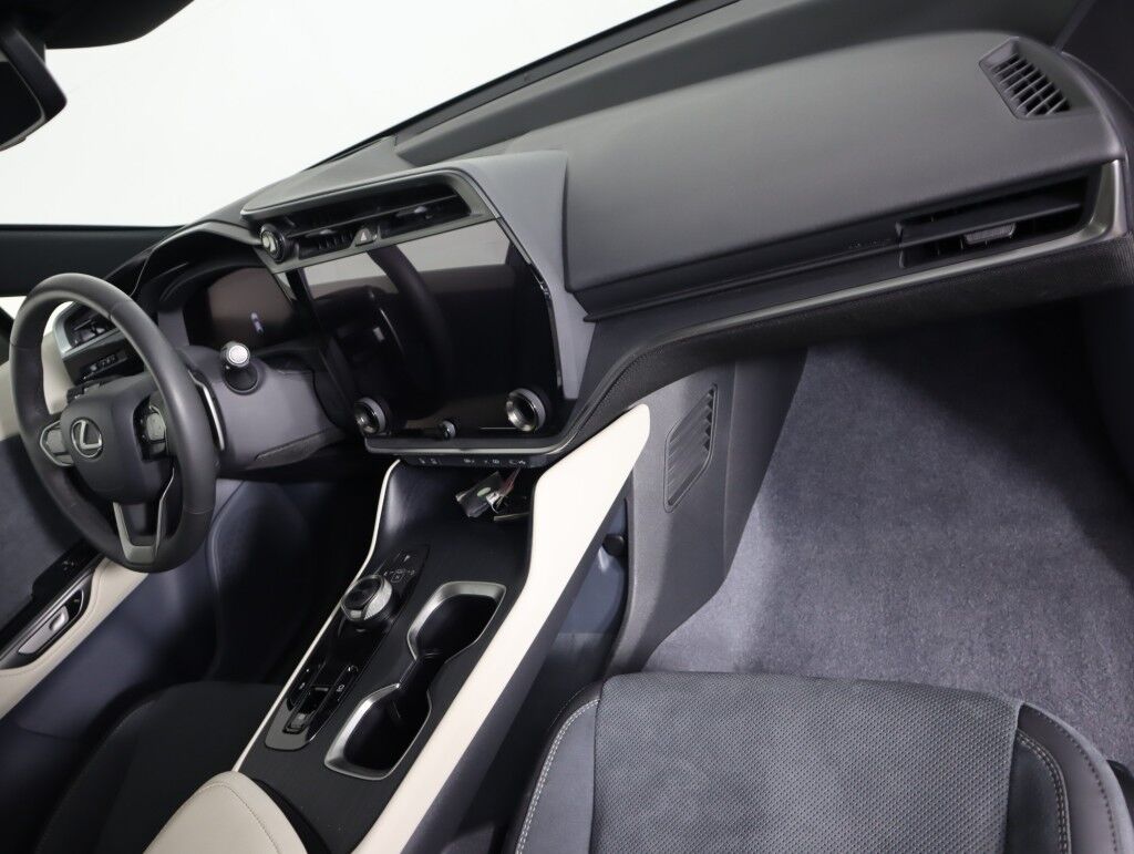 2023 Lexus RZ 450e Luxury AWD w/Dynamic Sky Roof Maumee OH