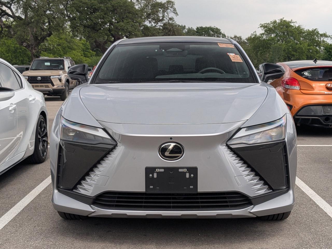 2023 Lexus RZ 450e Luxury
