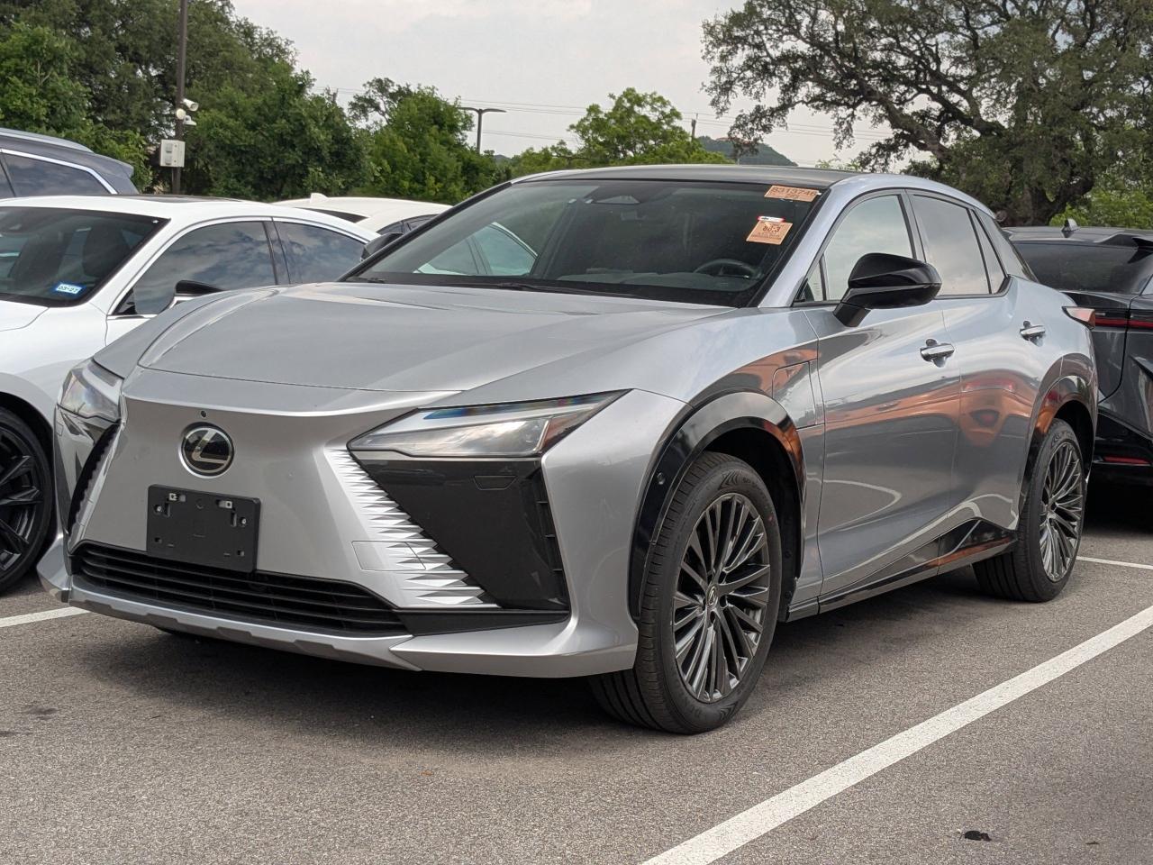 2023 Lexus RZ 450e Luxury