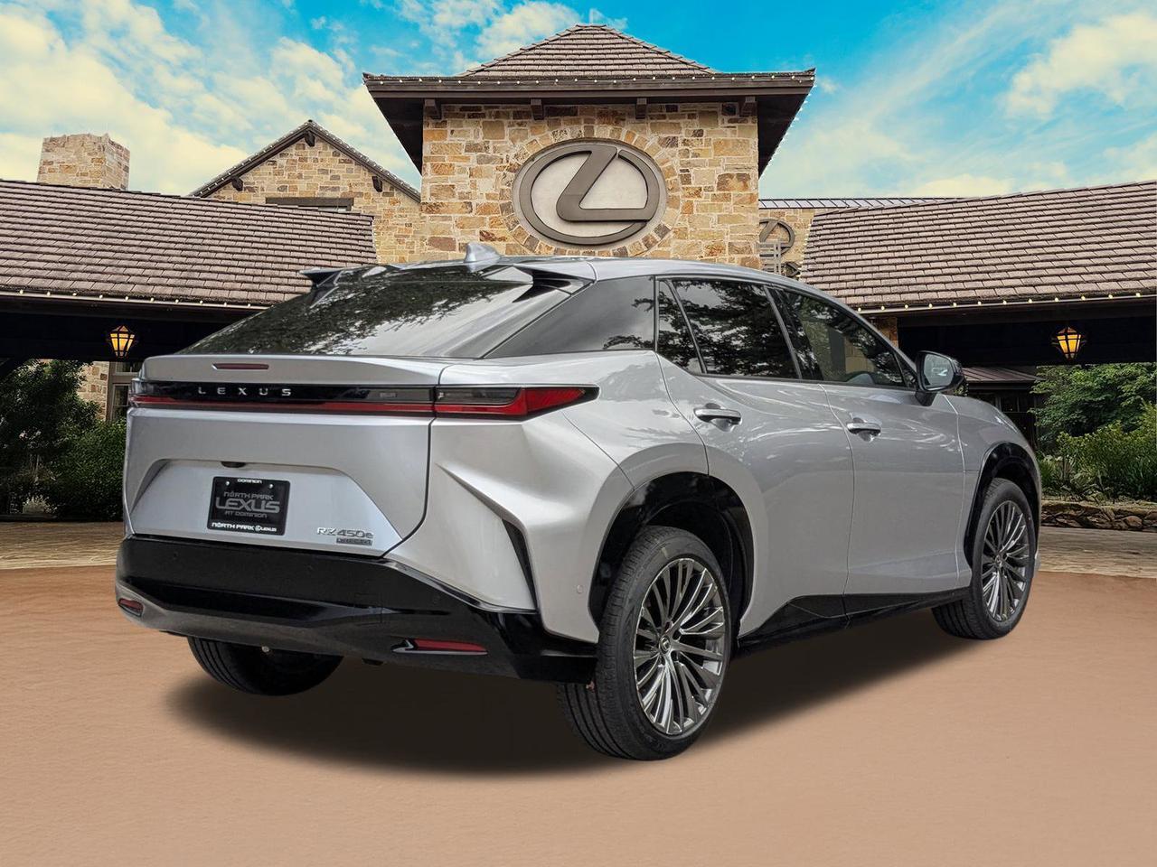 2023 Lexus RZ 450e Luxury