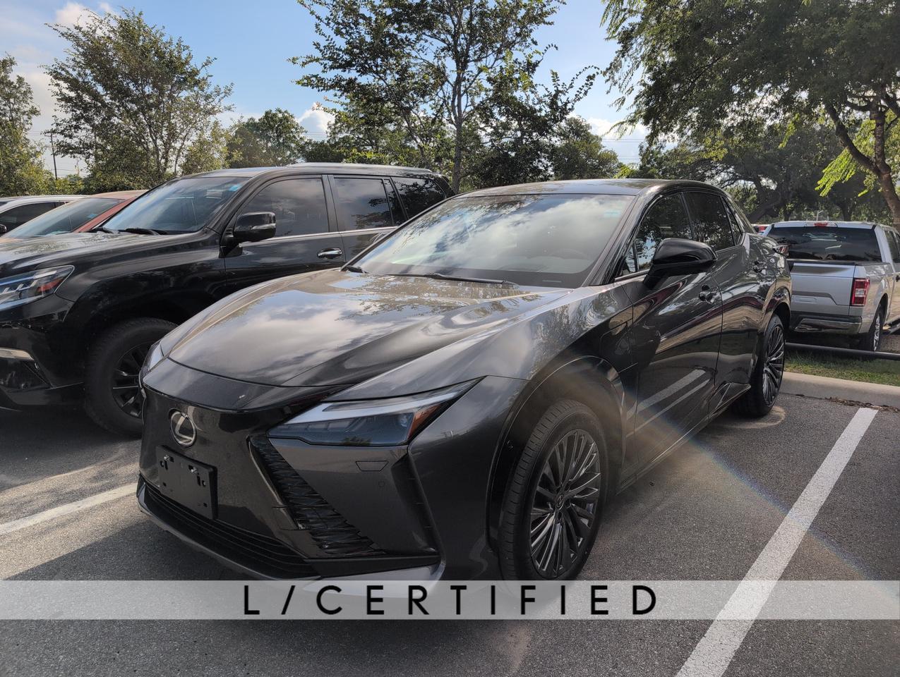 2023 Lexus RZ 450e Luxury