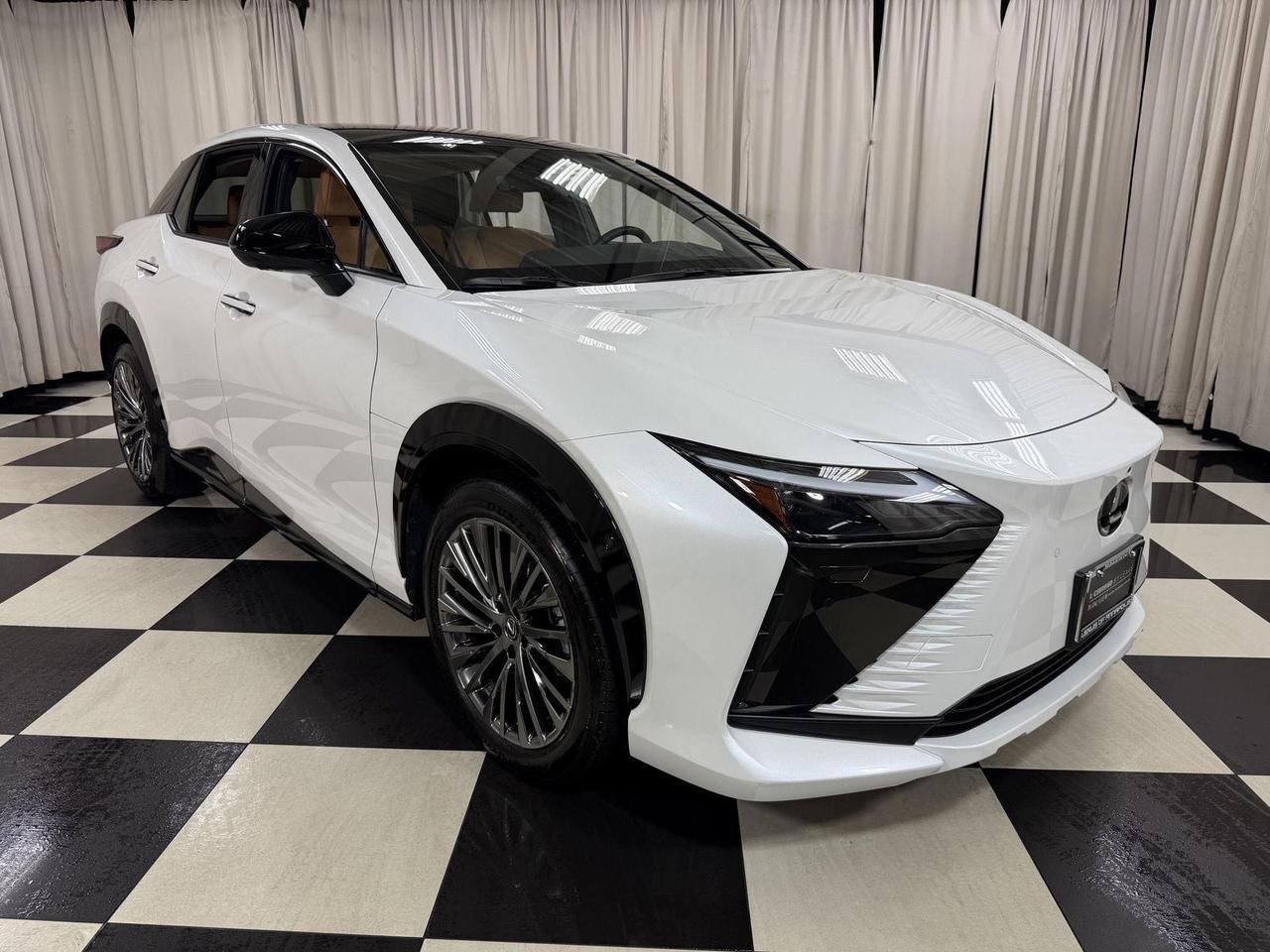 2023 Lexus RZ 450e Luxury