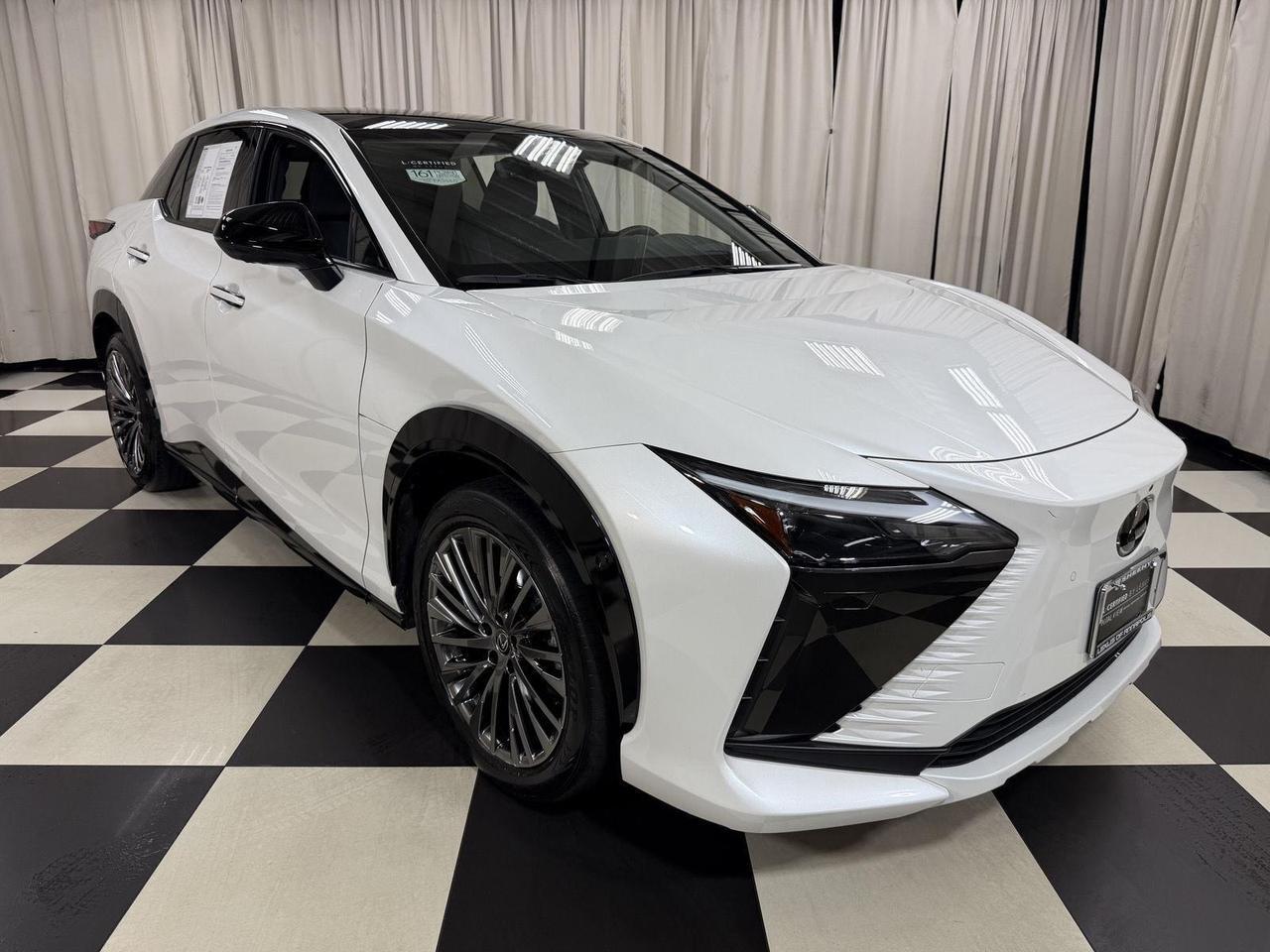 2023 Lexus RZ 450e Luxury